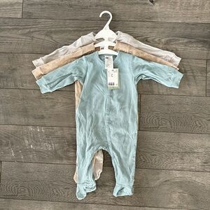 NWT H&M Infant Sleepers